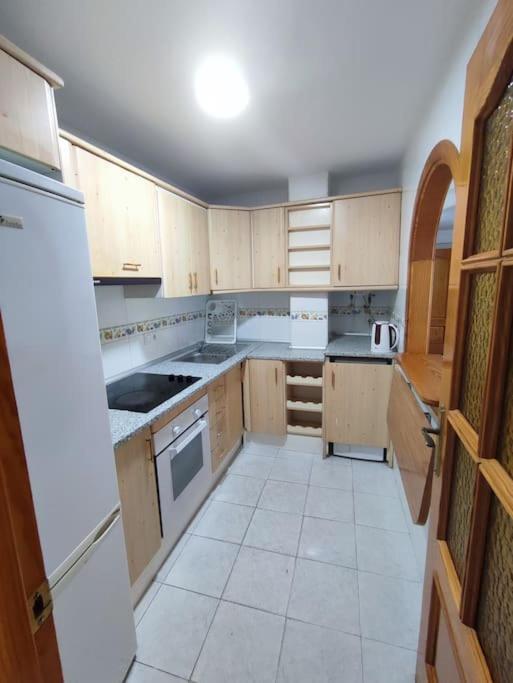 Apartamento En Playa Carvajal Fuengirola Bagian luar foto