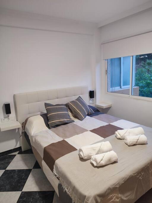 Apartamento En Playa Carvajal Fuengirola Bagian luar foto