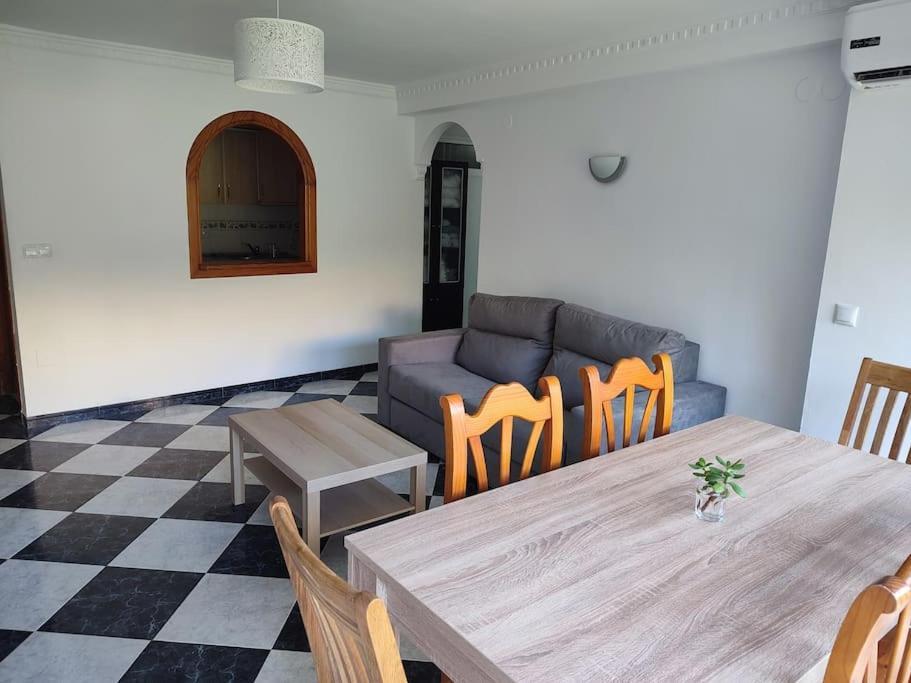 Apartamento En Playa Carvajal Fuengirola Bagian luar foto
