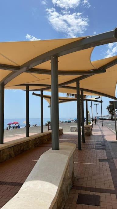 Apartamento En Playa Carvajal Fuengirola Bagian luar foto