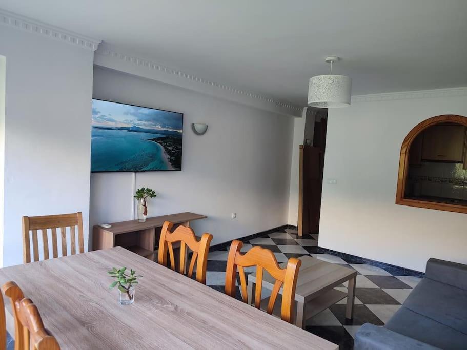 Apartamento En Playa Carvajal Fuengirola Bagian luar foto